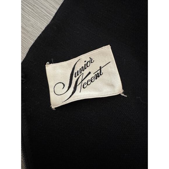 Vintage 60s/70s Bonwit Teller Black Sheath Dress Zip Back, Tie Front, ILGWU Tag - Picture 7 of 10